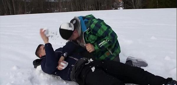  3 gay snowboarders having some 3-way fun after the slope